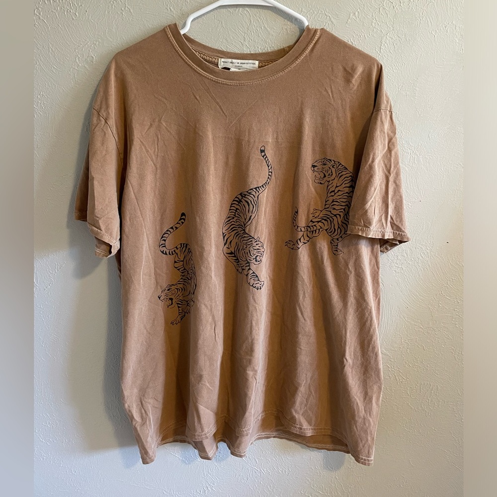 Urban outfitters oversized tee